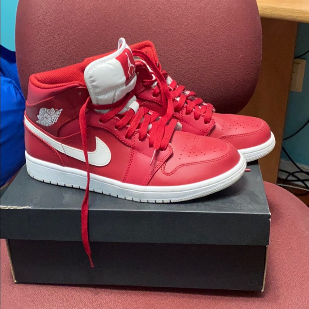 Air Jordan 1 Mid